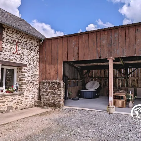 Ferienhaus De La Seradinaie, Jusqu'a 6 Personnes Marcille-la-Ville